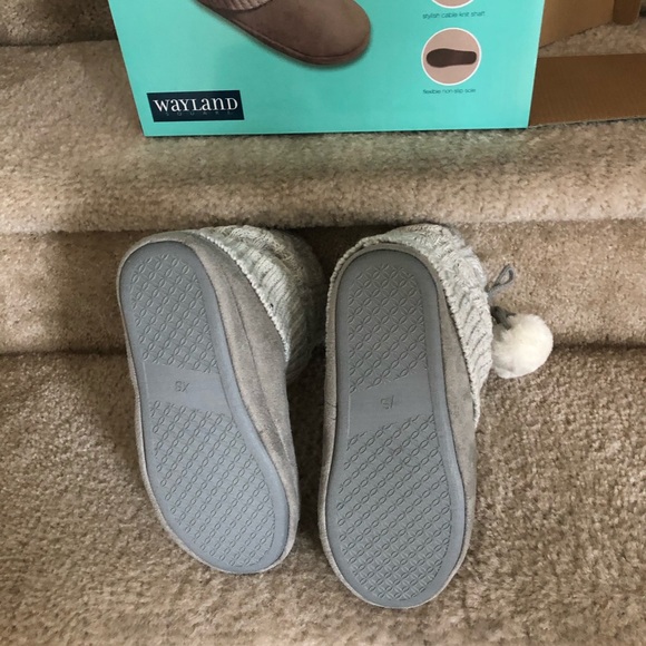Slipper Boots - Picture 2 of 2